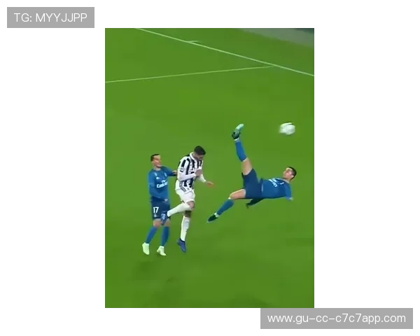 世界足坛十大倒挂金钩球员排名 谁是最具震撼力的倒挂之王